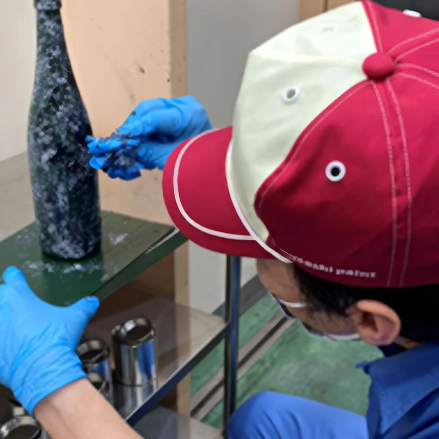 ボトルの塗装の様子