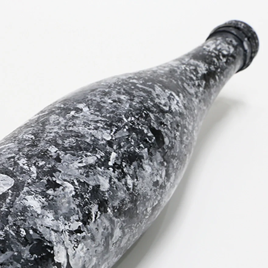 ボトルの塗装の様子